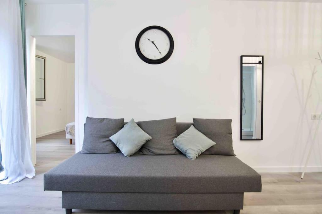 Apartamento Le Dyonisos Et Piscine La Seyne-sur-Mer Exterior foto